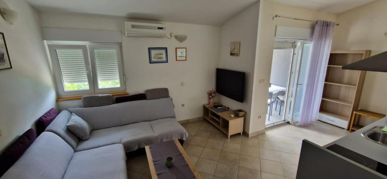 Oasis Of Peace Apartment Omis Exterior photo