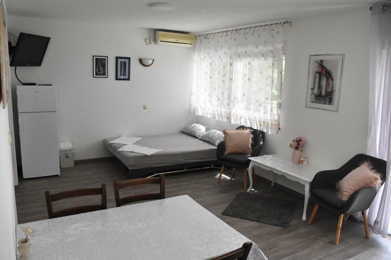 Oasis Of Peace Apartment Omis Exterior photo