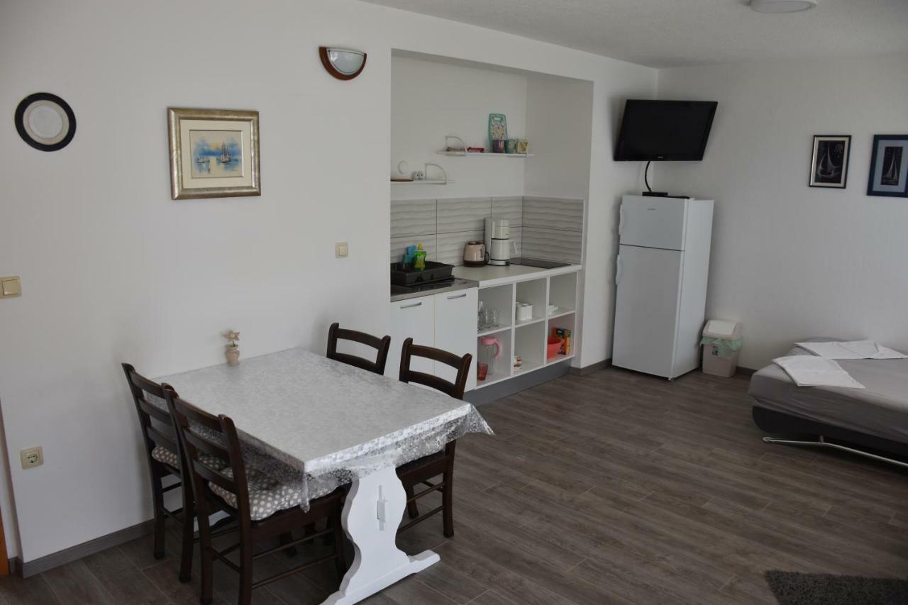 Oasis Of Peace Apartment Omis Exterior photo